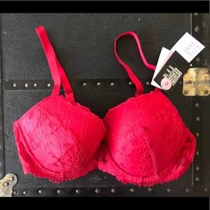 New H&M, Red Lace Medium Lift Push-up Bra